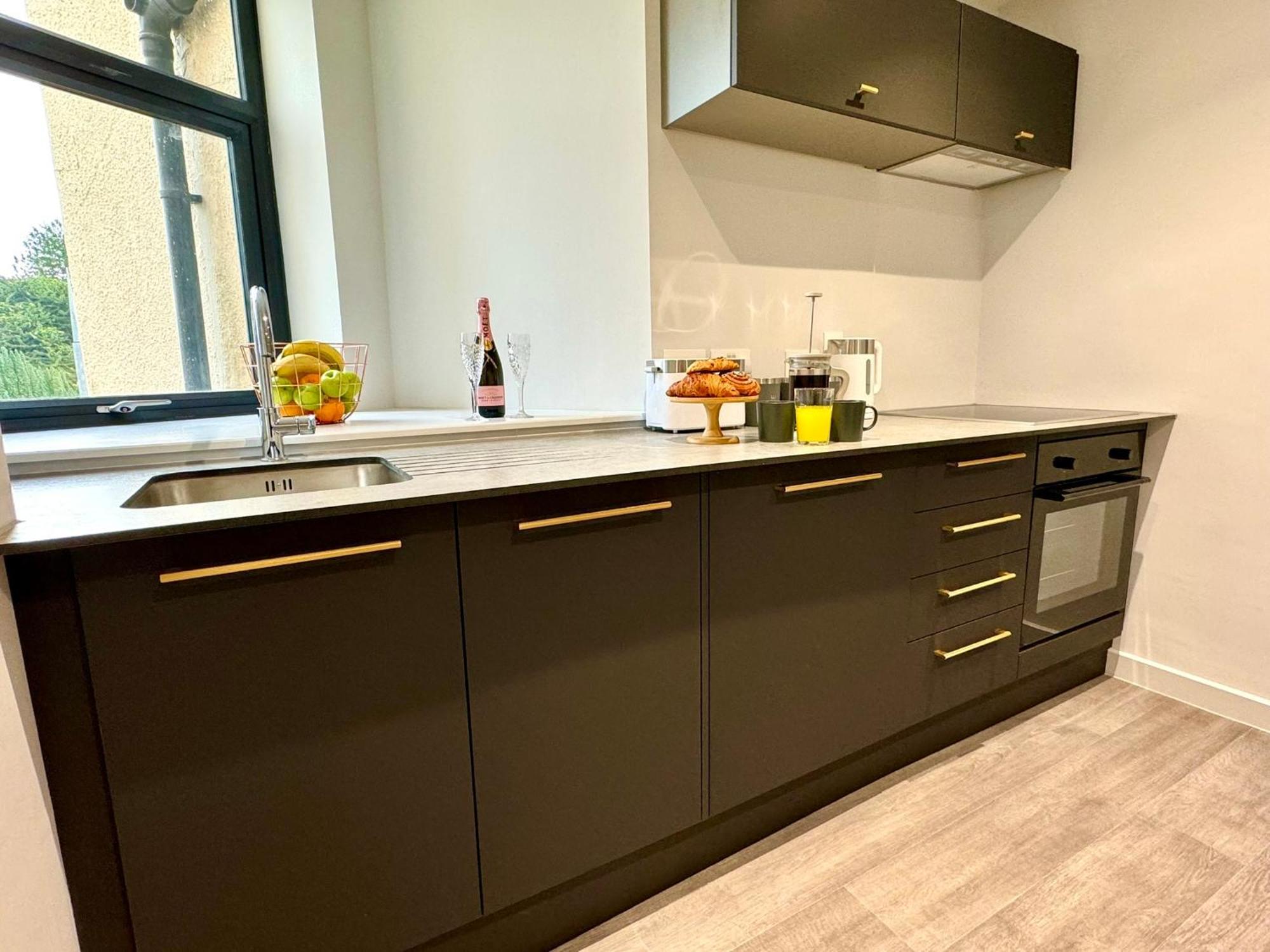 בורנמות' Amazing Large 3 Bedroom Apartment - Sleeps 8! מראה חיצוני תמונה
