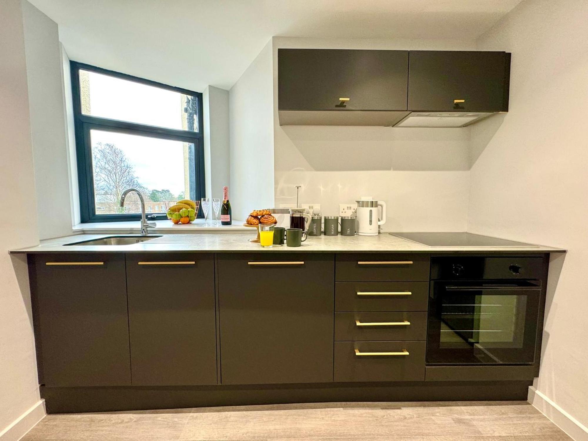 בורנמות' Amazing Large 3 Bedroom Apartment - Sleeps 8! מראה חיצוני תמונה